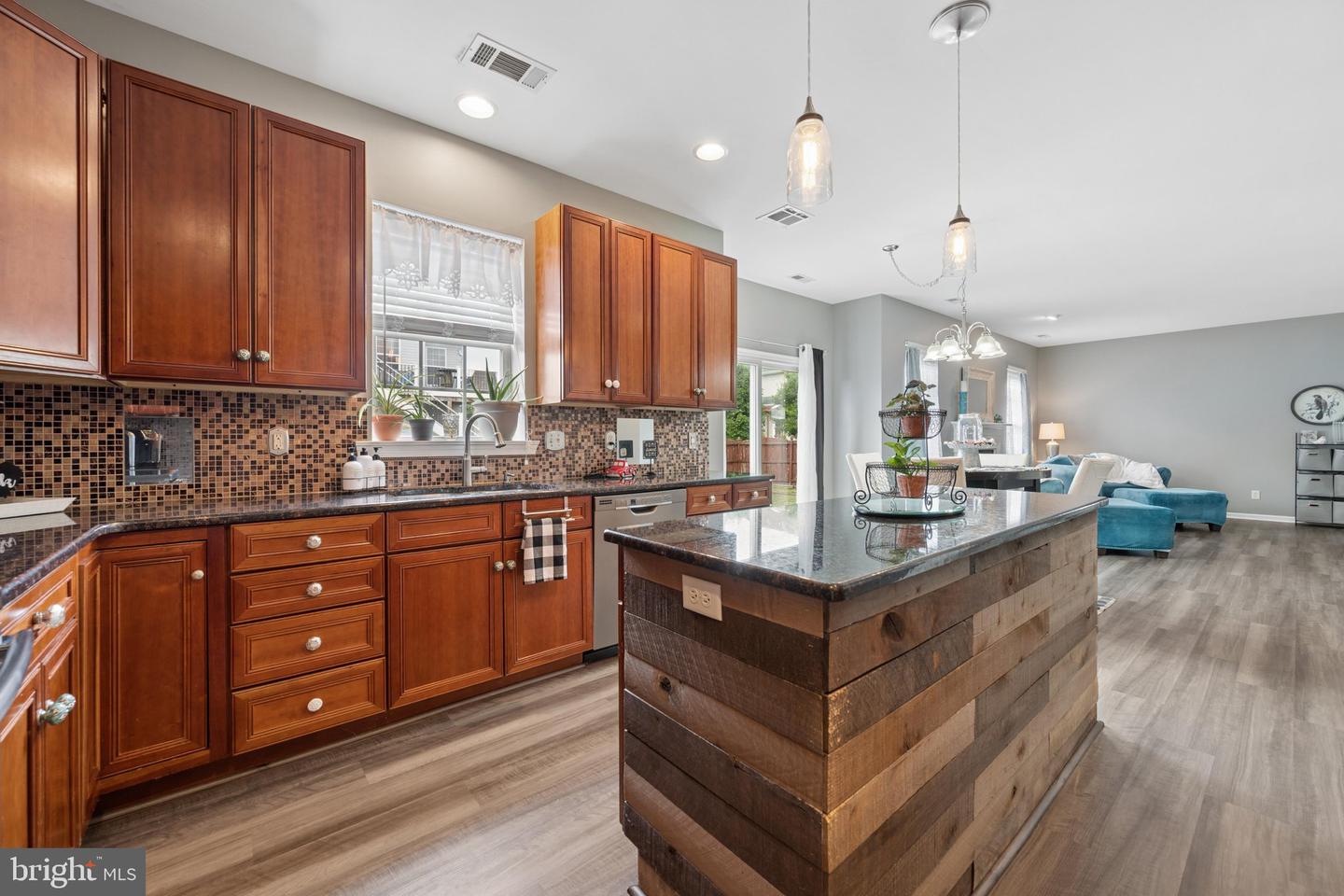 3659 Rolling Hills Drive Property Photo 13