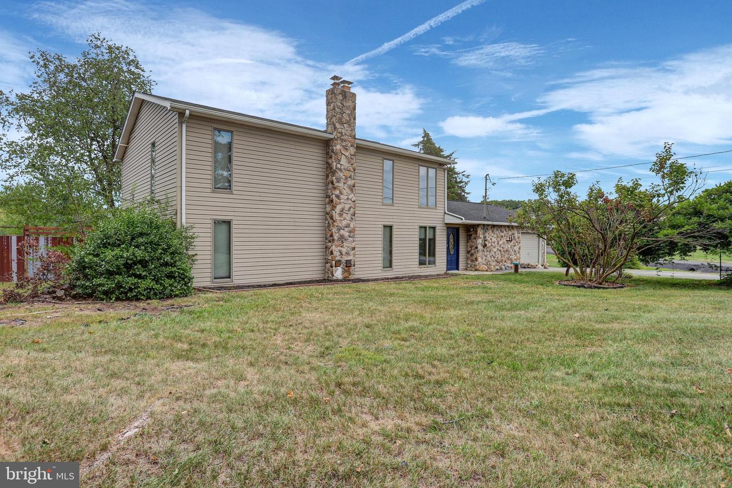 3365 BUCHANAN TRL W Property Photo 1
