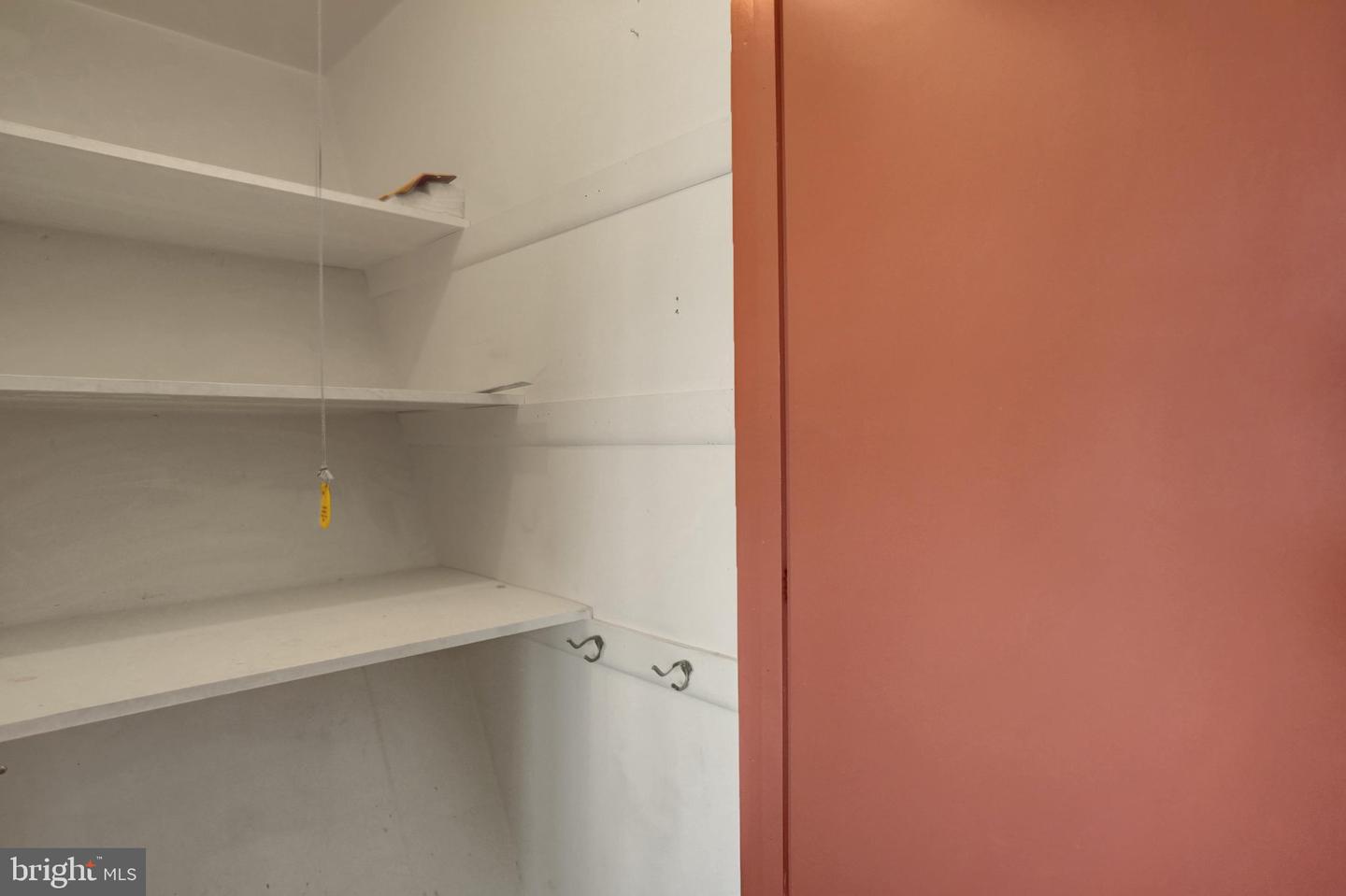 347 Catherine St Property Photo 14