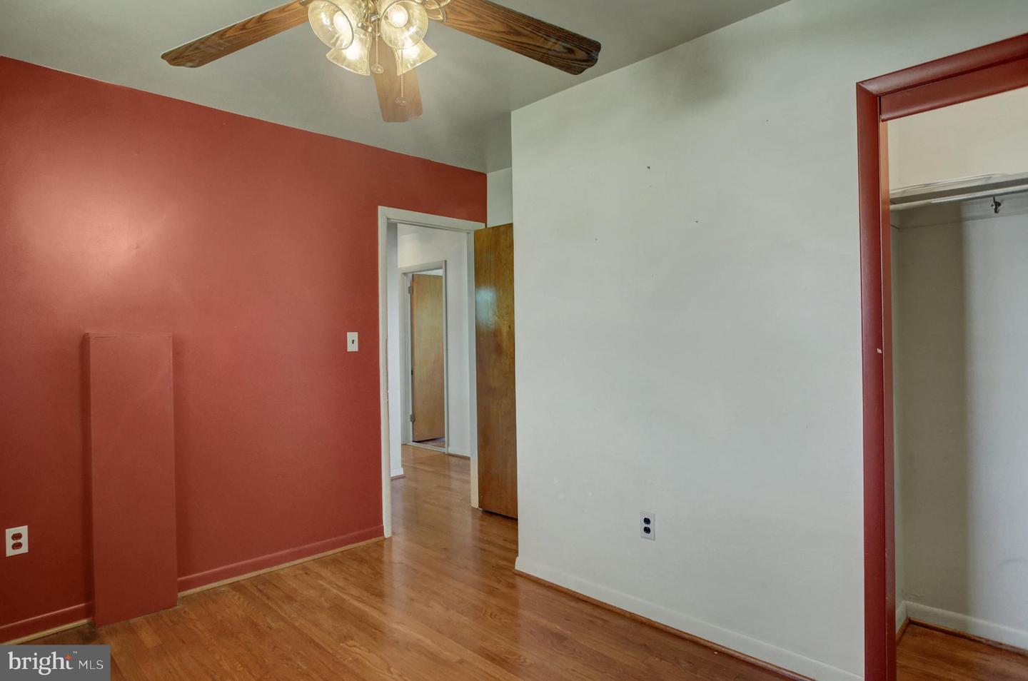 347 Catherine St Property Photo 23