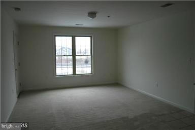 1910 Powell Rd #2c Property Photo 2