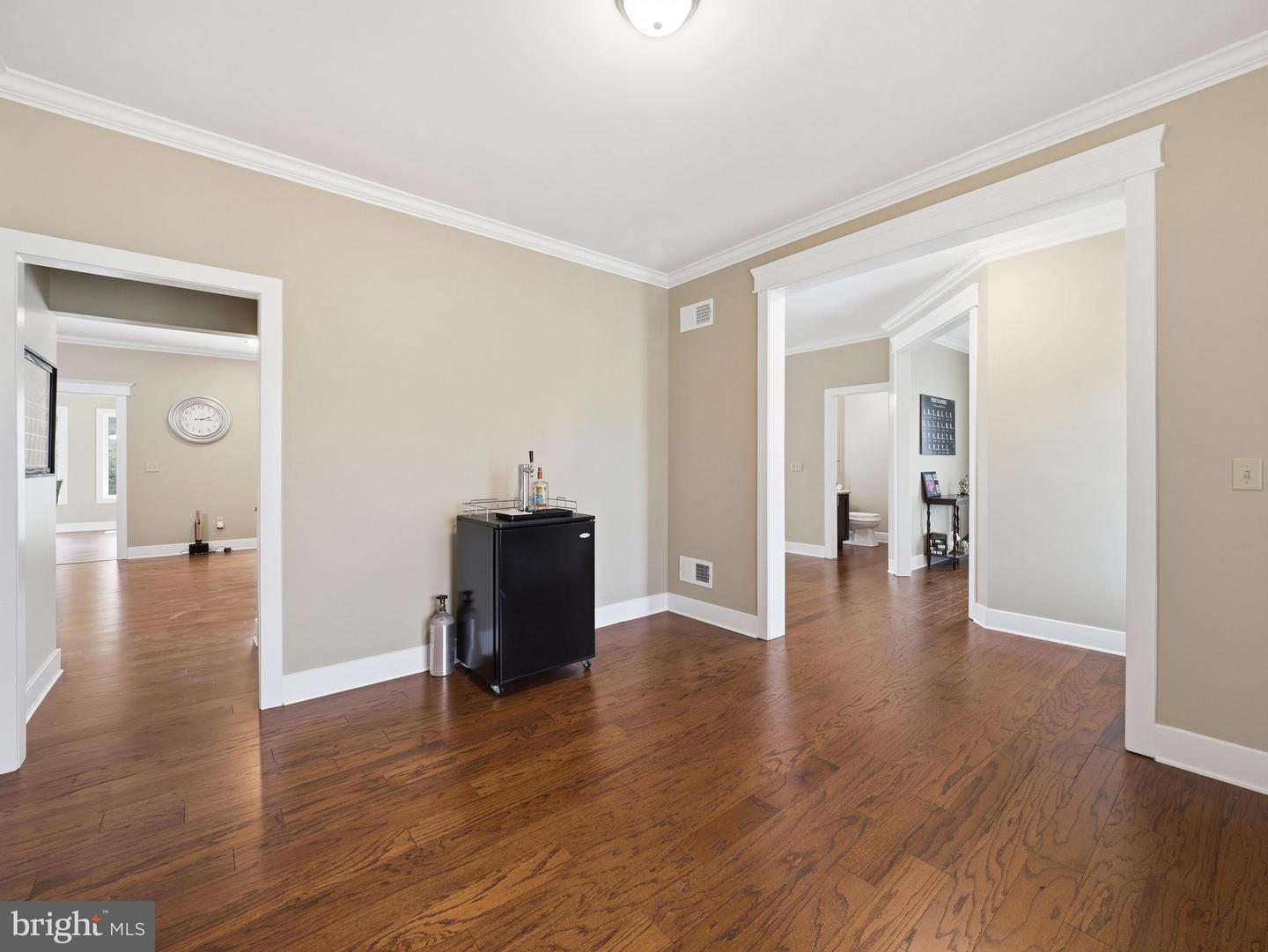 711 Starr Ave Property Photo 10