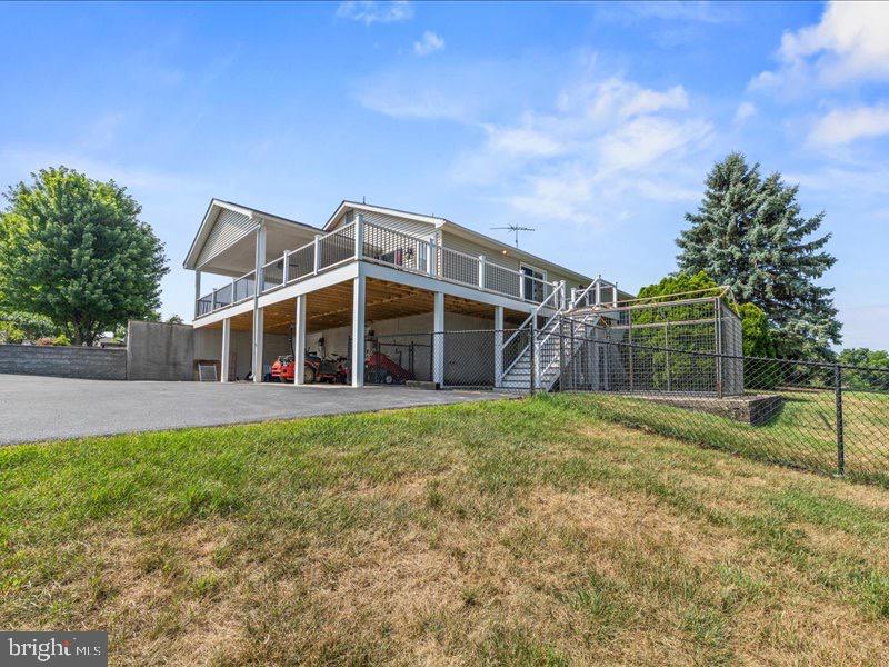 7246 Smith Rd Property Photo 5