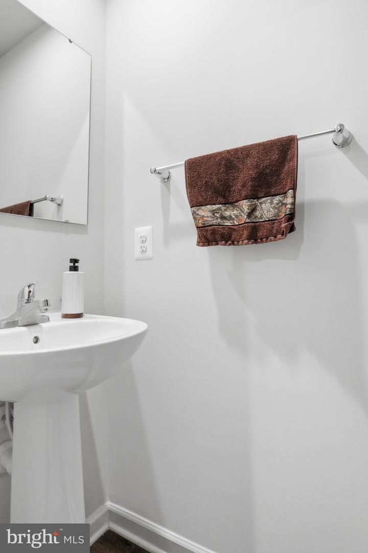145 Peridot Dr Property Photo 12