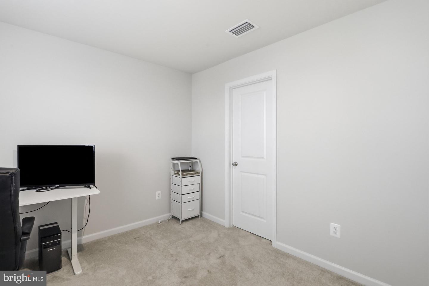 145 Peridot Dr Property Photo 19