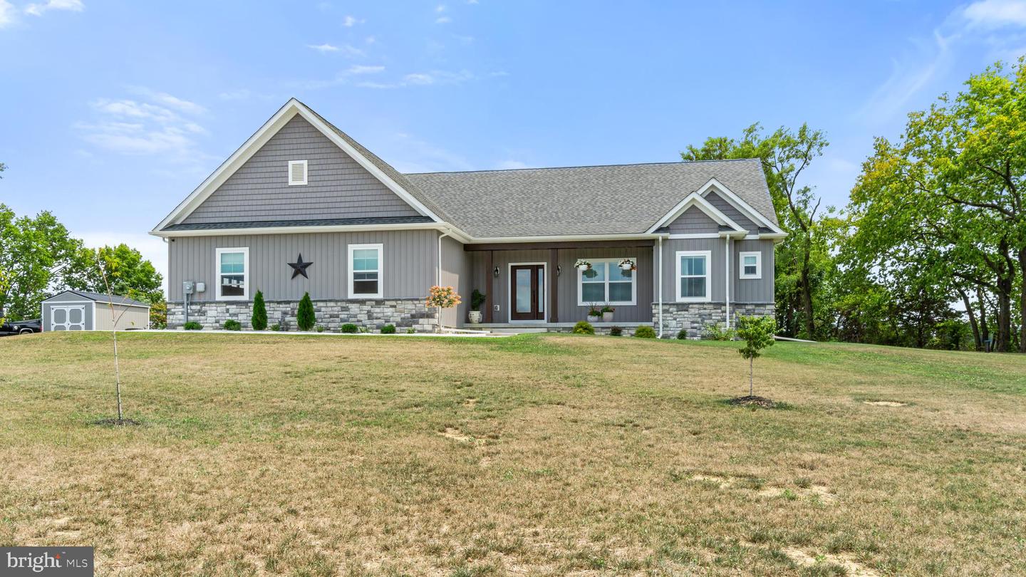 8638 Regal Dr Property Photo 1