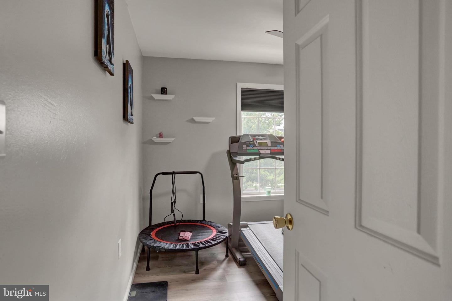 136 S Phillips Avenue Property Photo 17