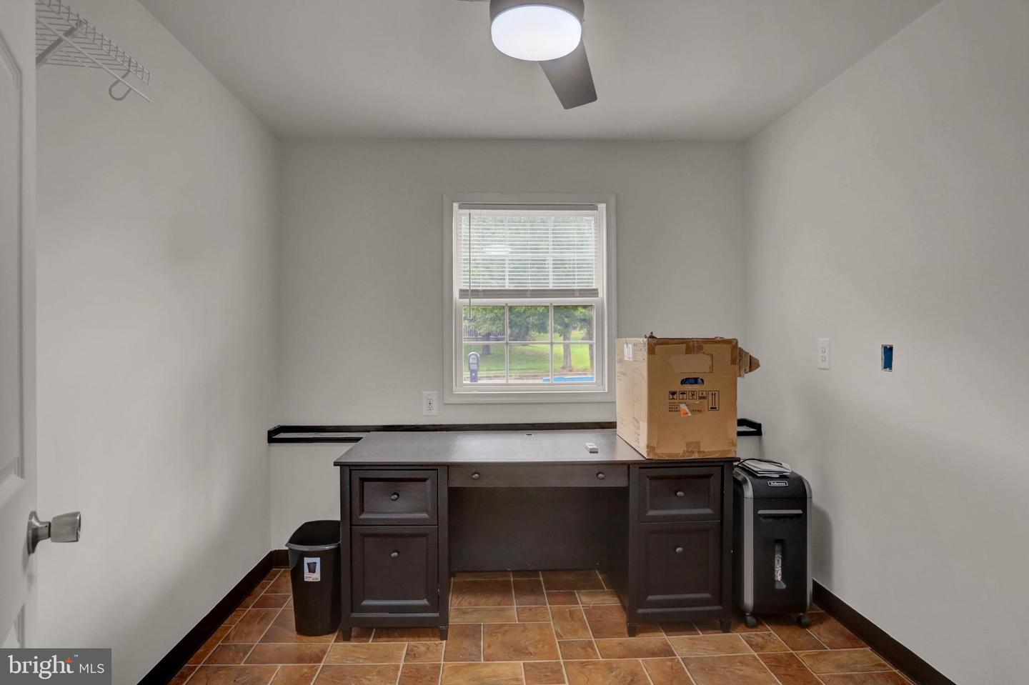 136 S Phillips Avenue Property Photo 22