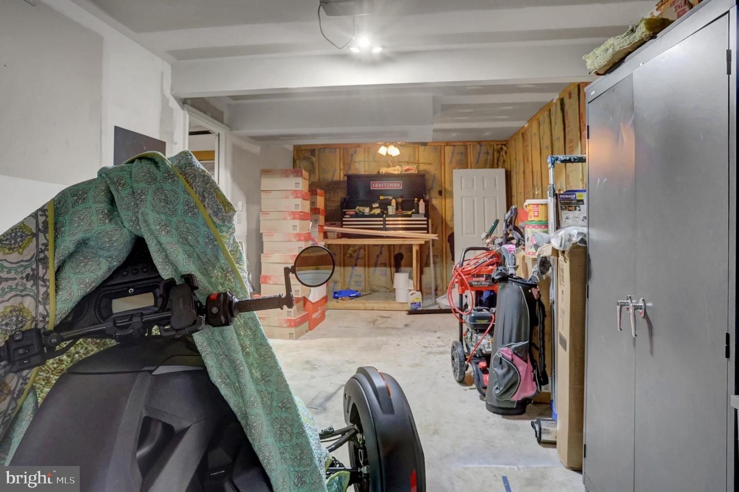 136 S Phillips Avenue Property Photo 24
