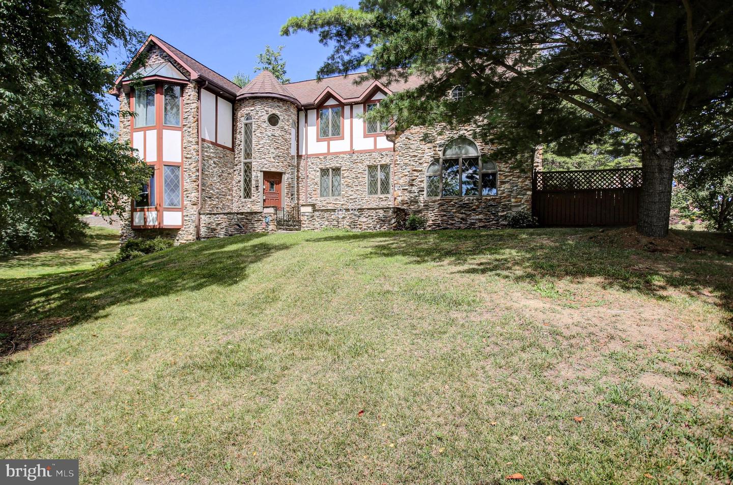 2013 Castlegreen Ct Property Photo 1