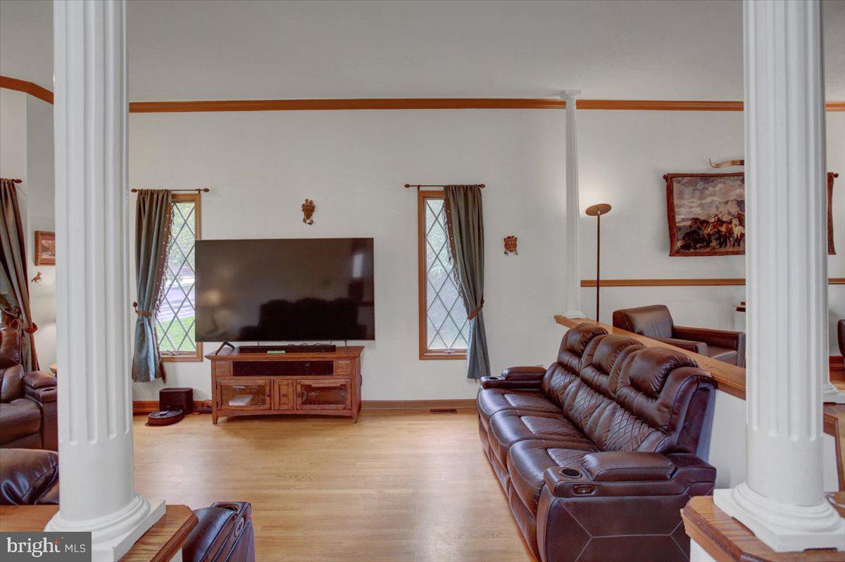 2013 Castlegreen Ct Property Photo 9