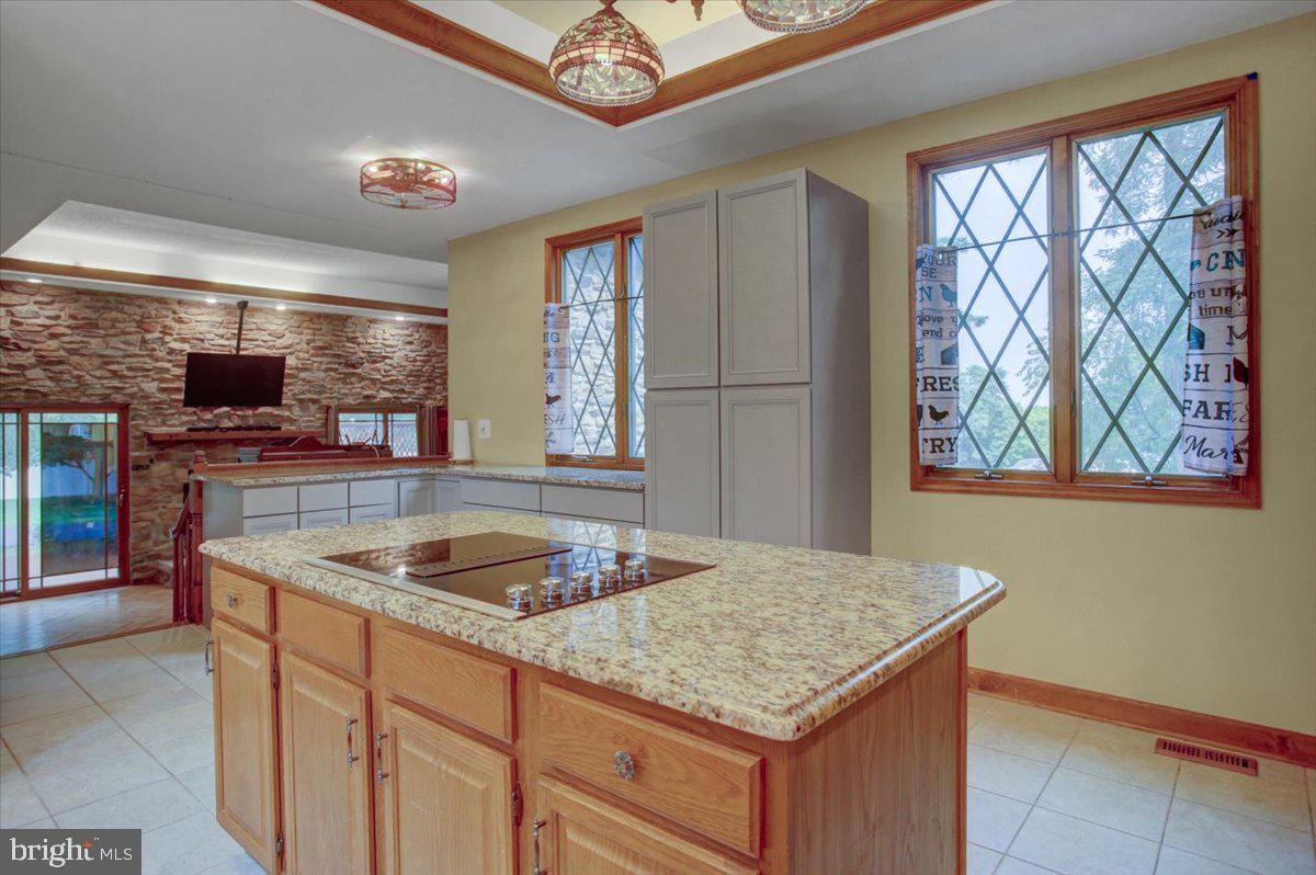2013 Castlegreen Ct Property Photo 17