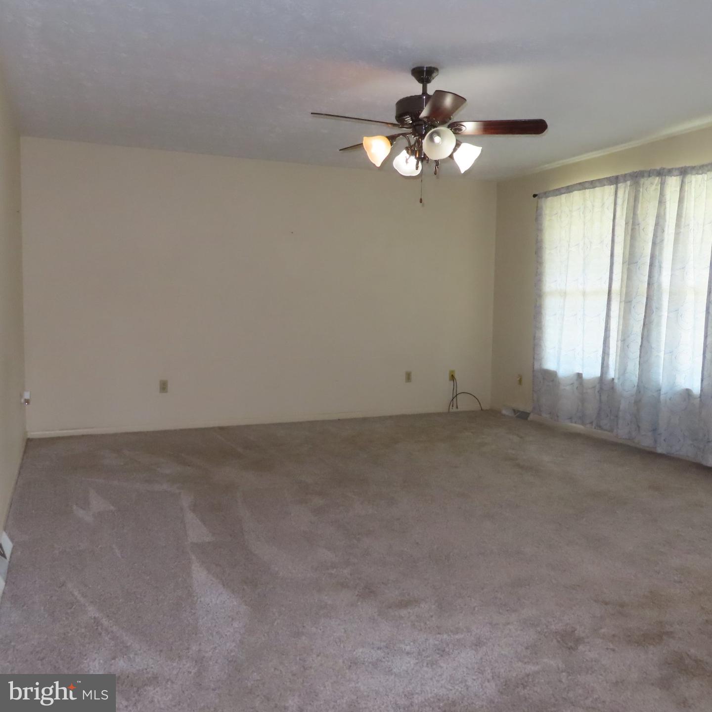 10 Surrey Court Property Photo 10