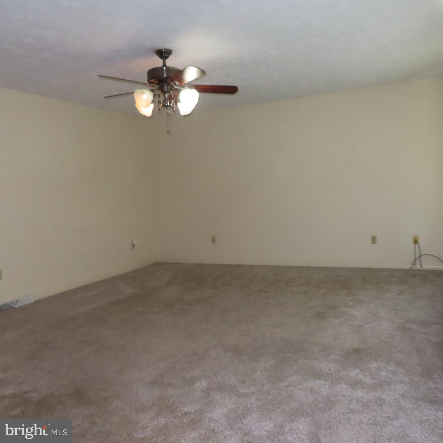 10 Surrey Court Property Photo 11