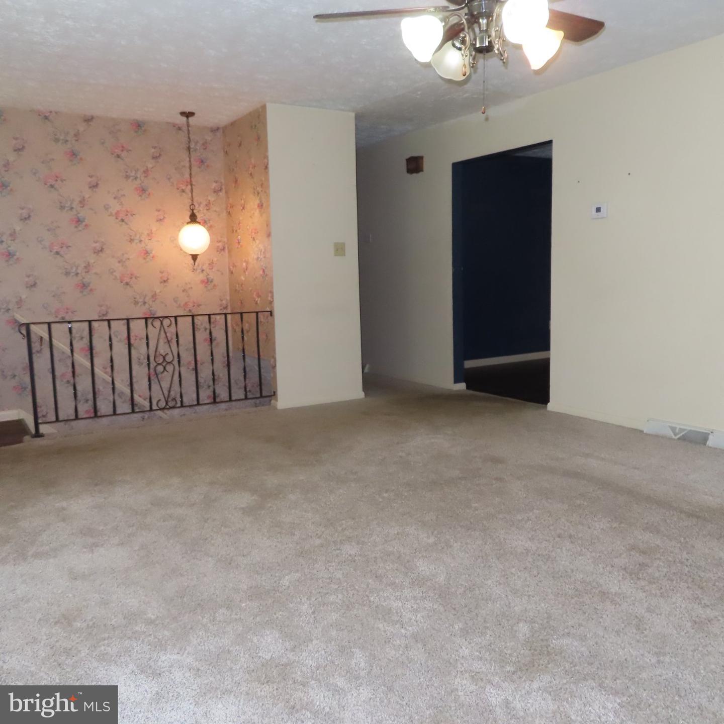 10 Surrey Court Property Photo 12