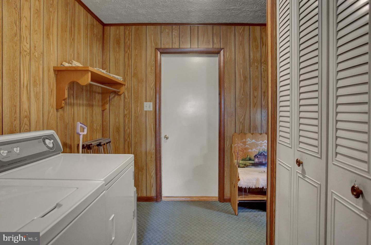 10 Surrey Court Property Photo 26