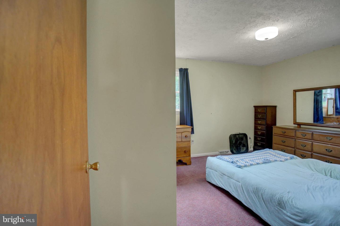 10 Surrey Court Property Photo 30
