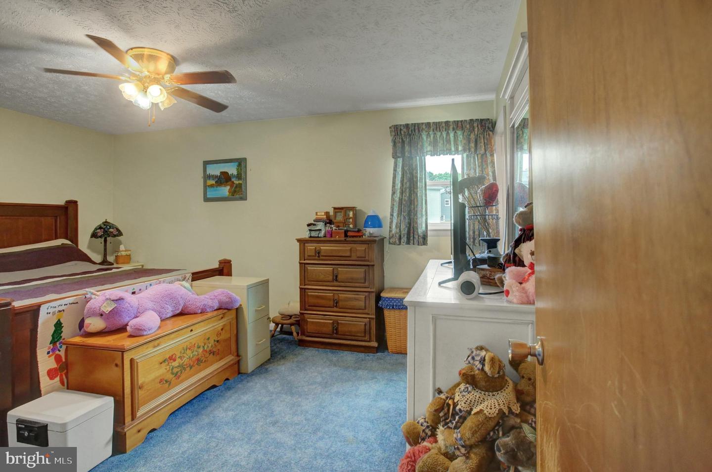 10 Surrey Court Property Photo 32