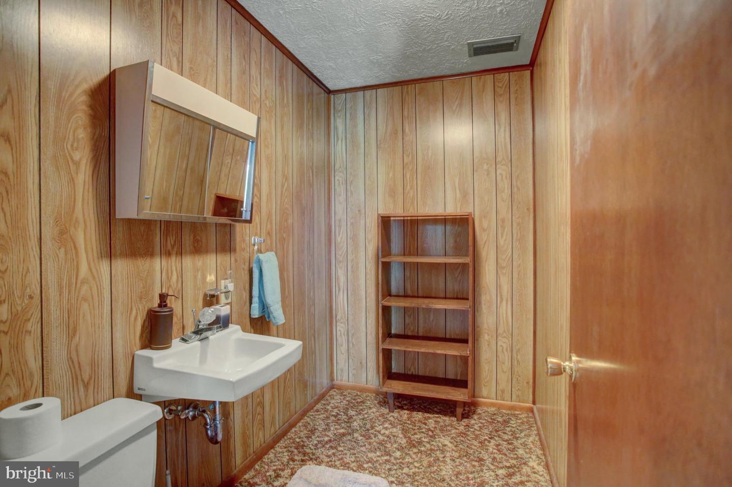 10 Surrey Court Property Photo 42