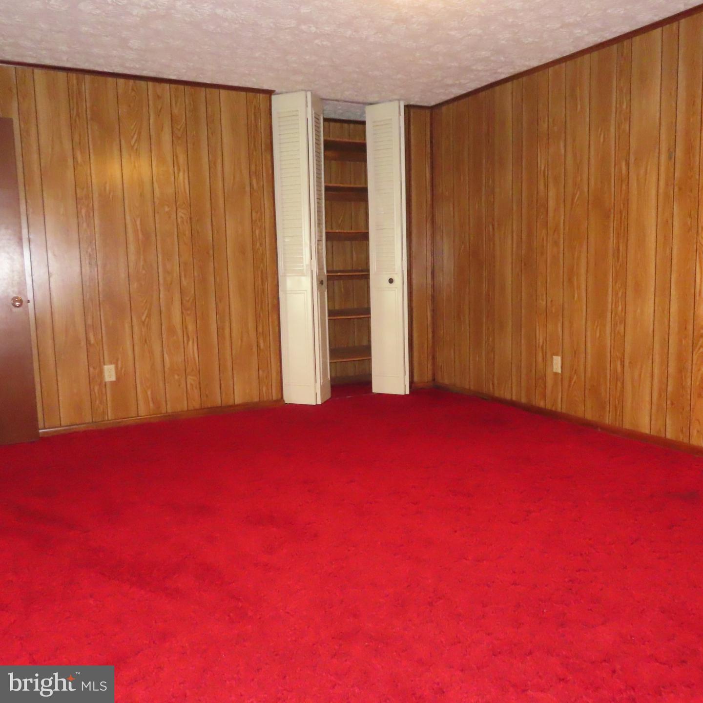 10 Surrey Court Property Photo 63