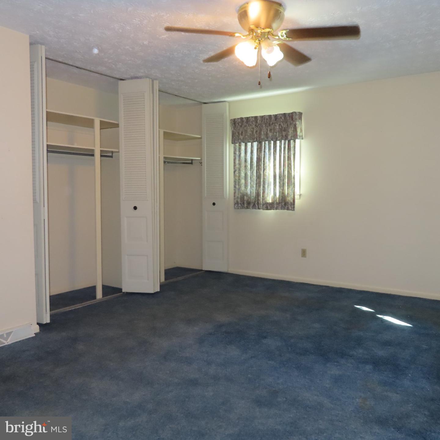 10 Surrey Court Property Photo 71