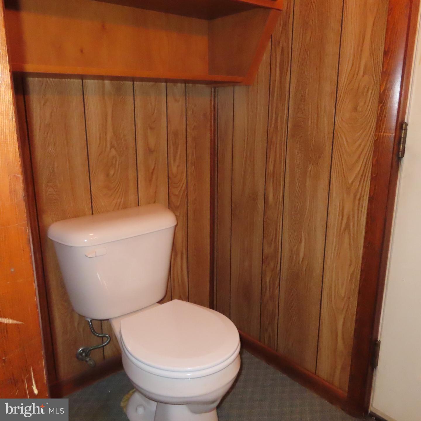 10 Surrey Court Property Photo 77