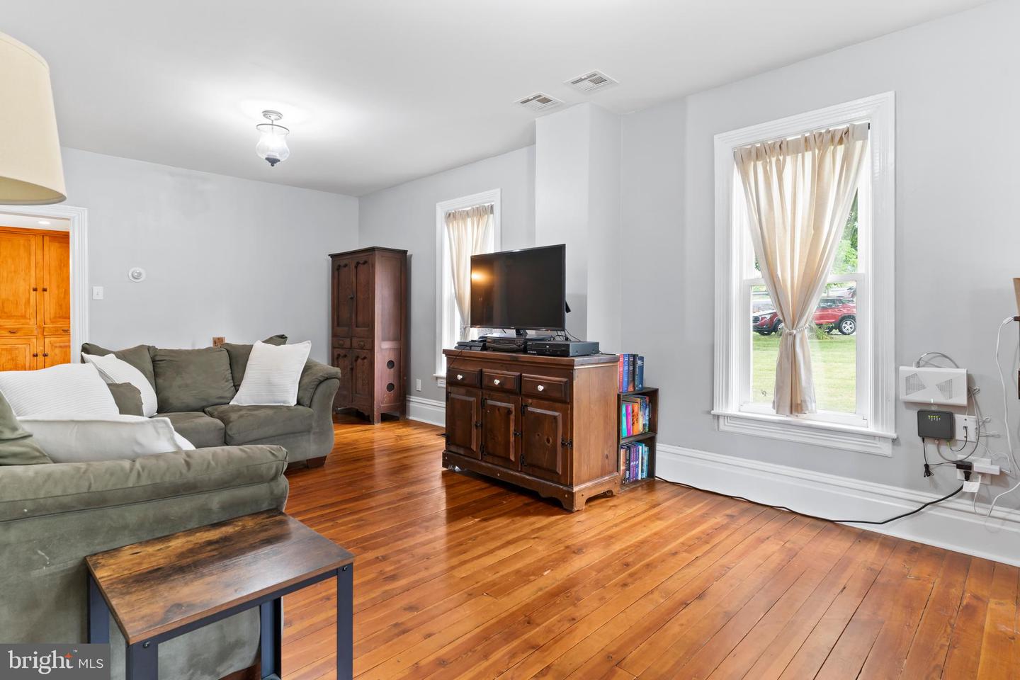 18680 Main Street Property Photo 15