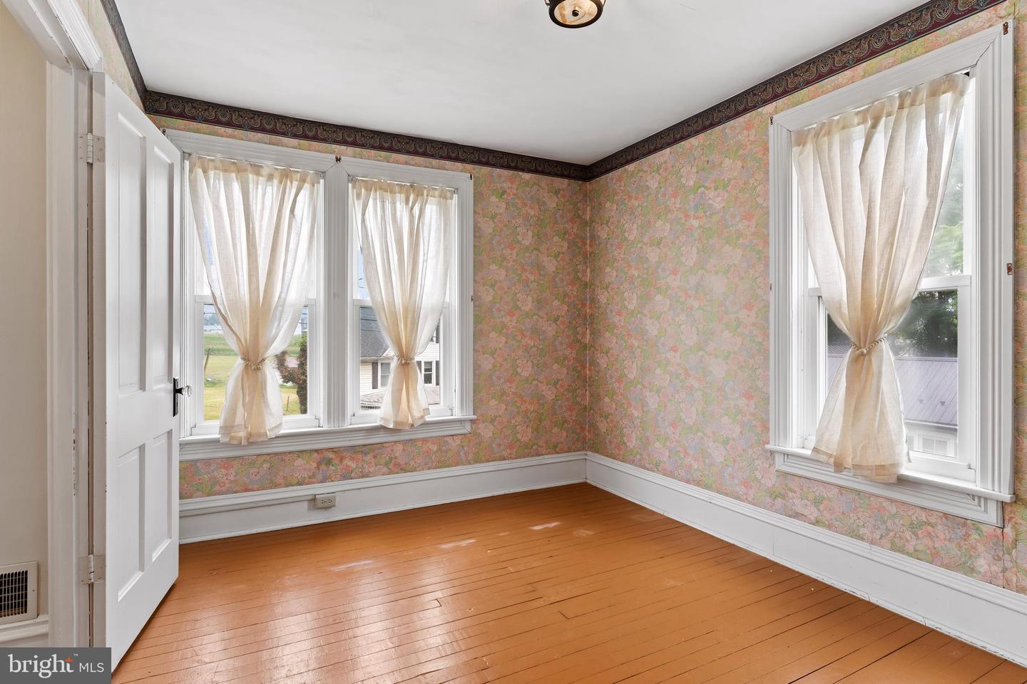 18680 Main Street Property Photo 38