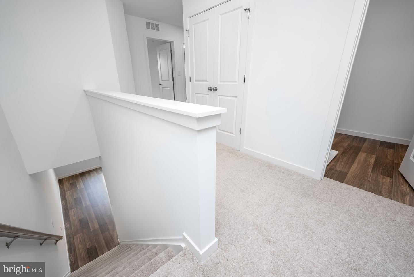 228 Central Way Property Photo 15