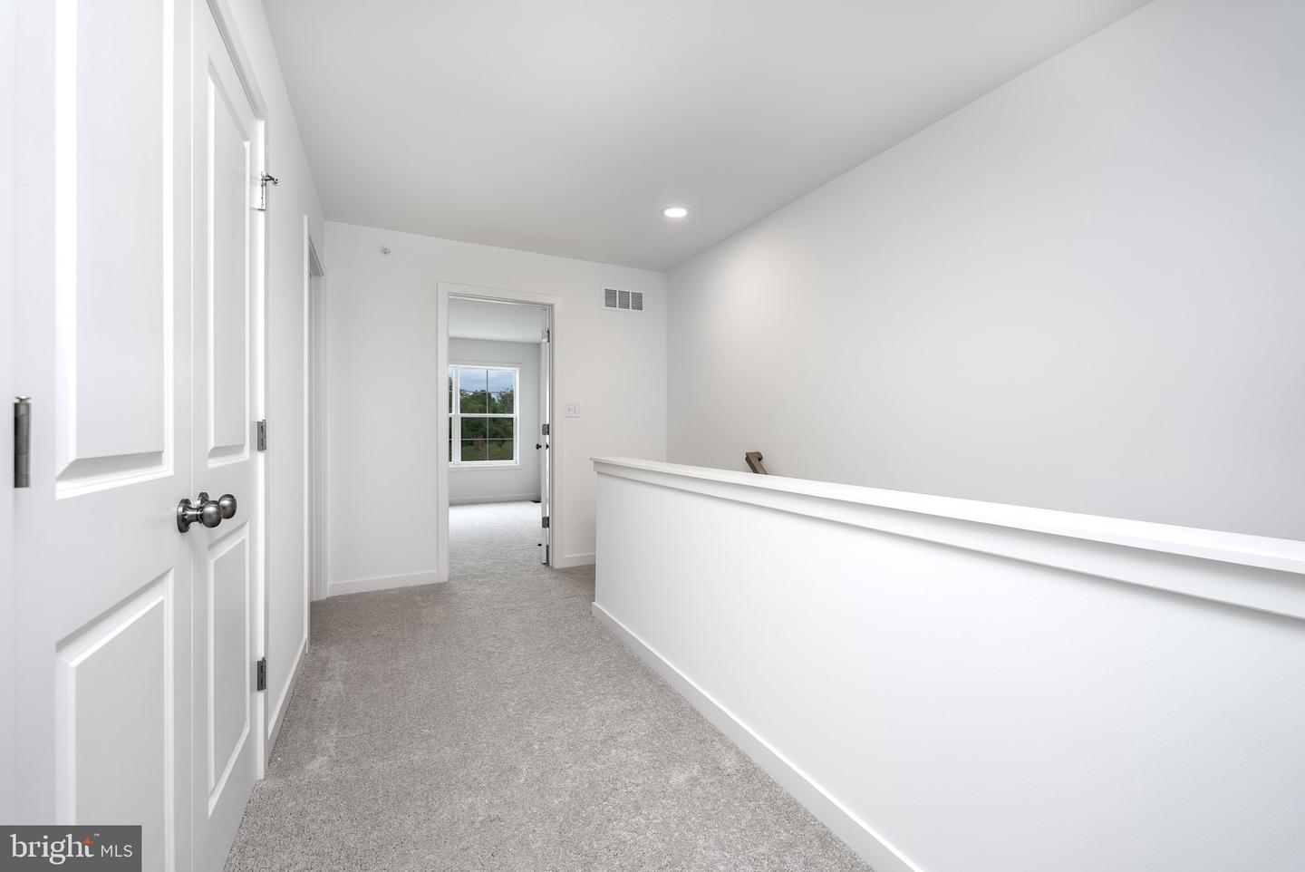 232 Central Way Property Photo 23