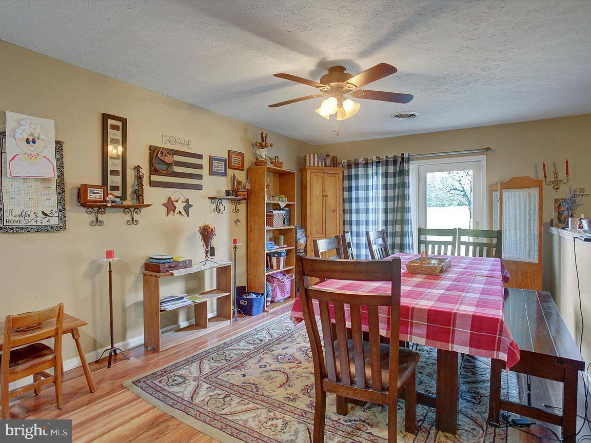 2355 Majestic Court Property Photo 3