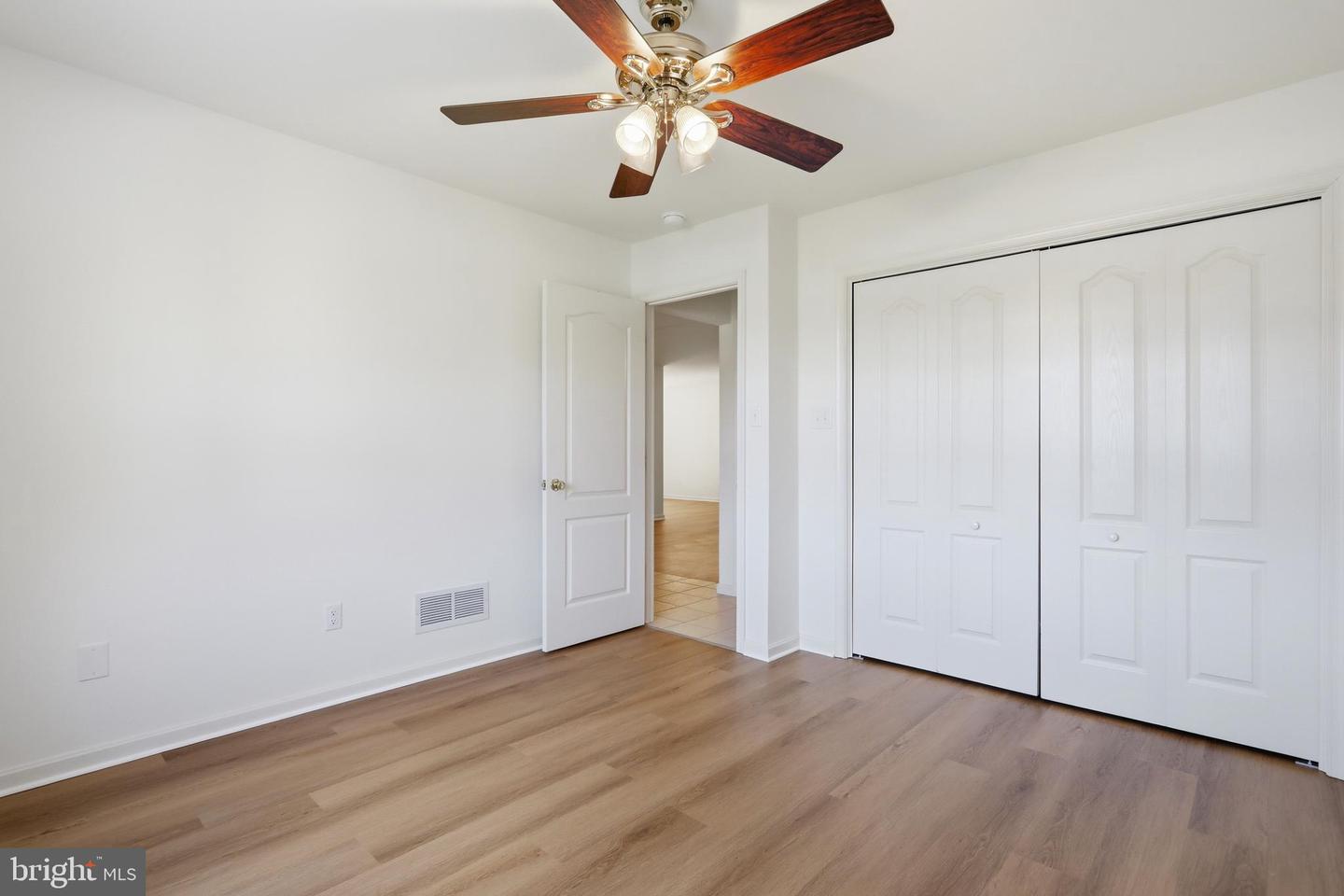 312 Woodvale Drive Property Photo 8