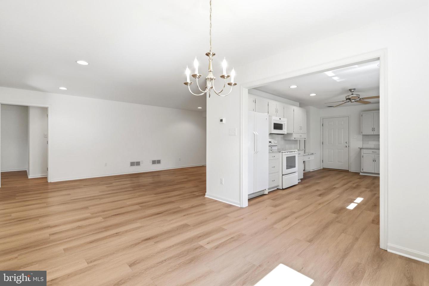 312 Woodvale Drive Property Photo 13