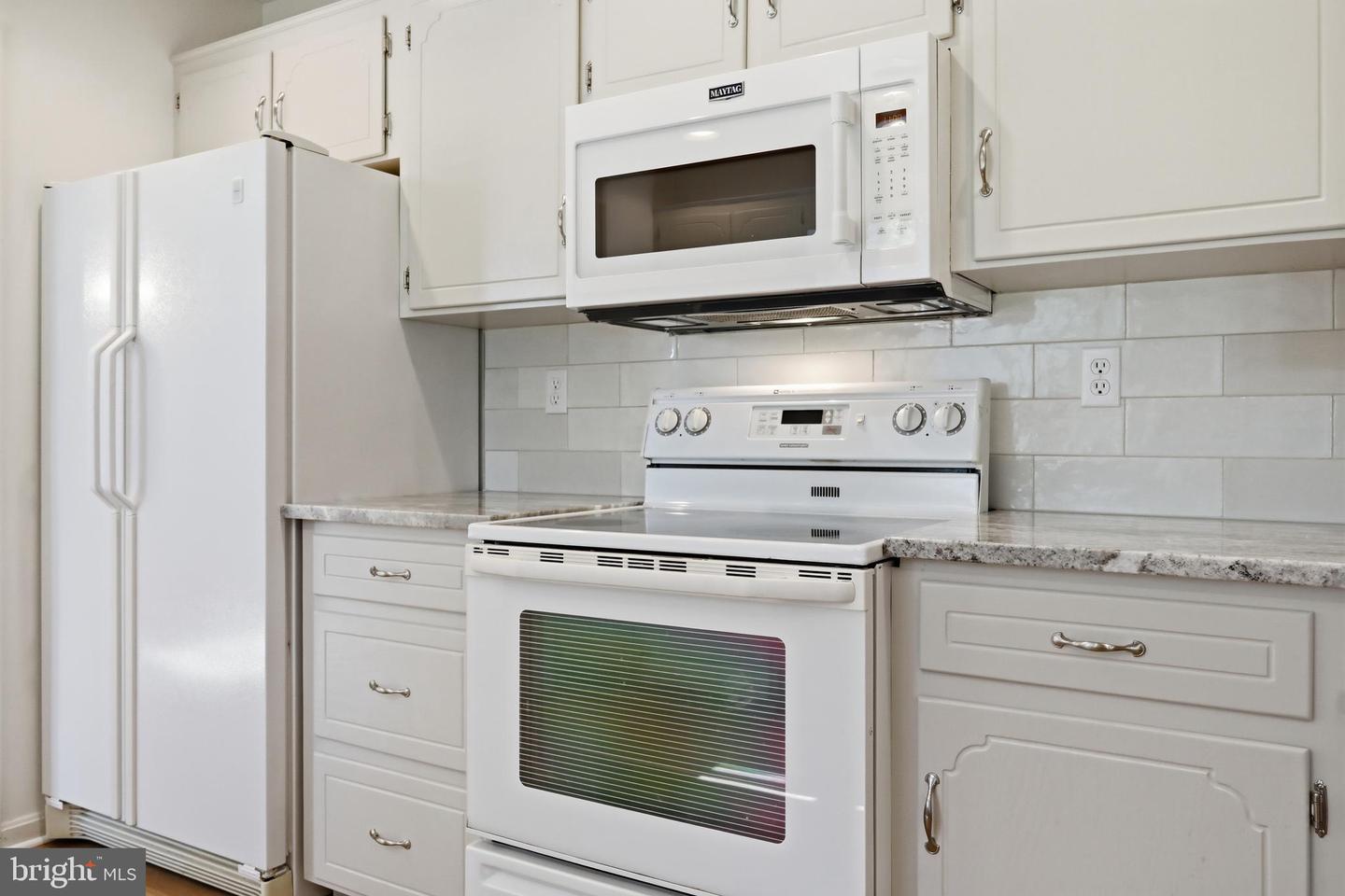 312 Woodvale Drive Property Photo 26