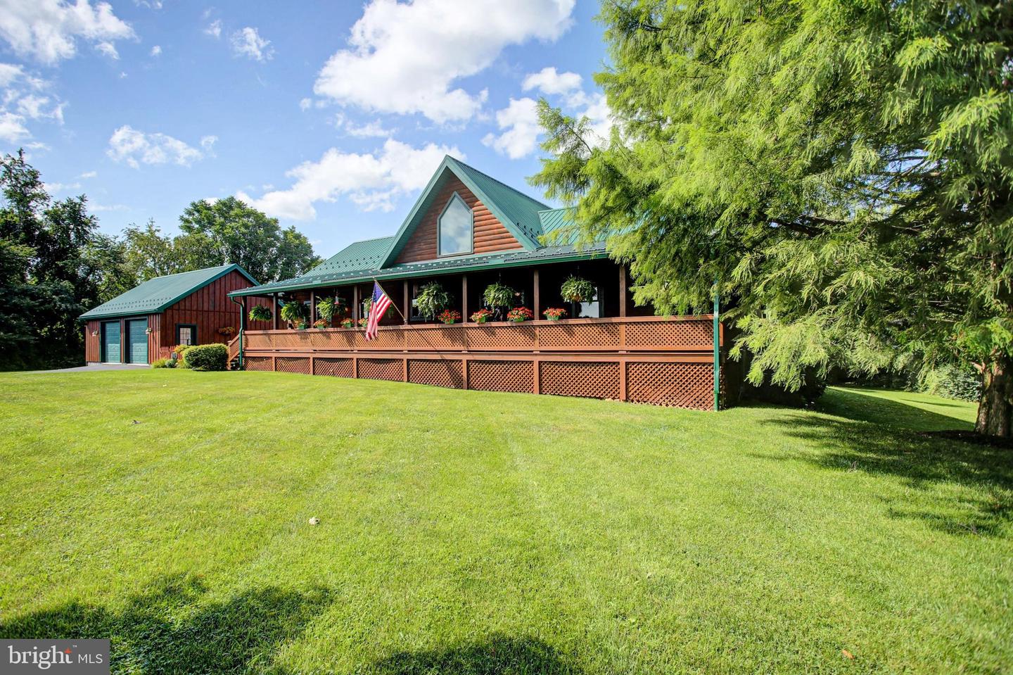 906 Pine Stump Road Property Photo 1