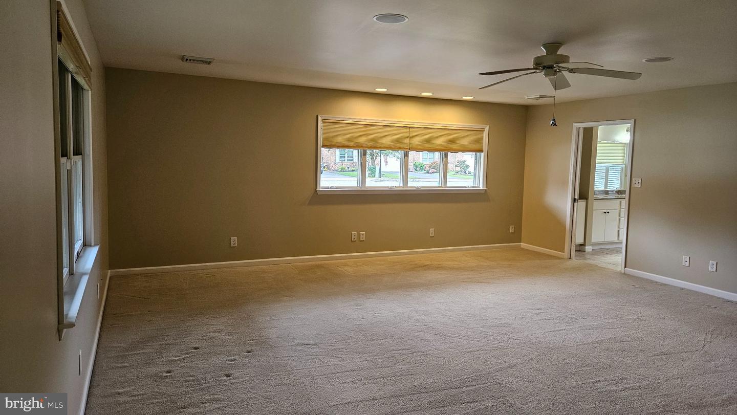 56 Sanibel Ln Property Photo 13