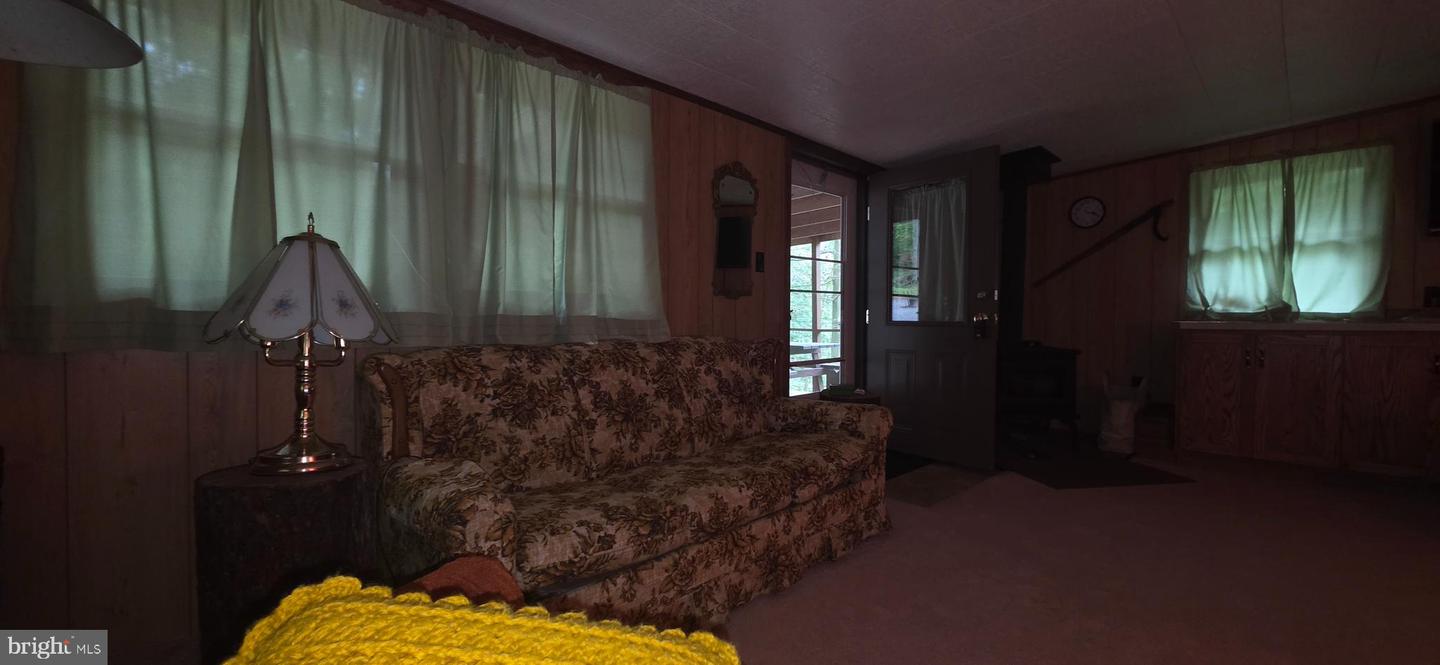 22760 Loop Rd Property Photo 9
