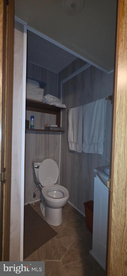22760 Loop Rd Property Photo 13