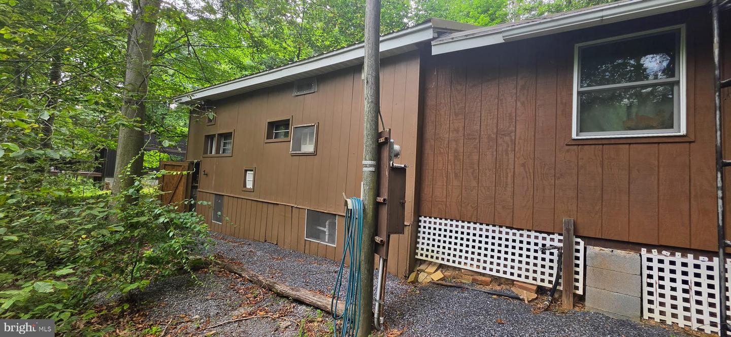 22760 Loop Rd Property Photo 24