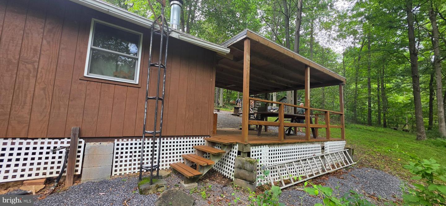 22760 Loop Rd Property Photo 25