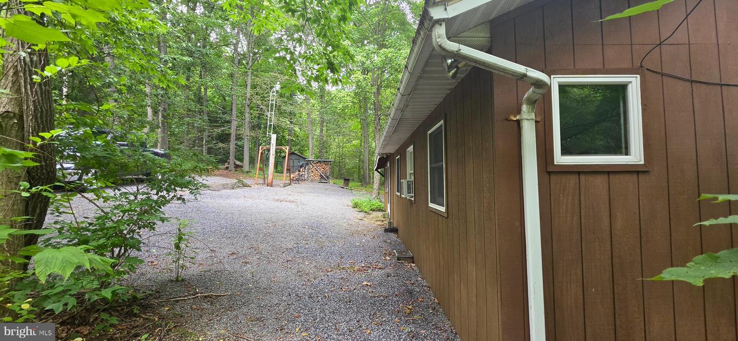 22760 Loop Rd Property Photo 28
