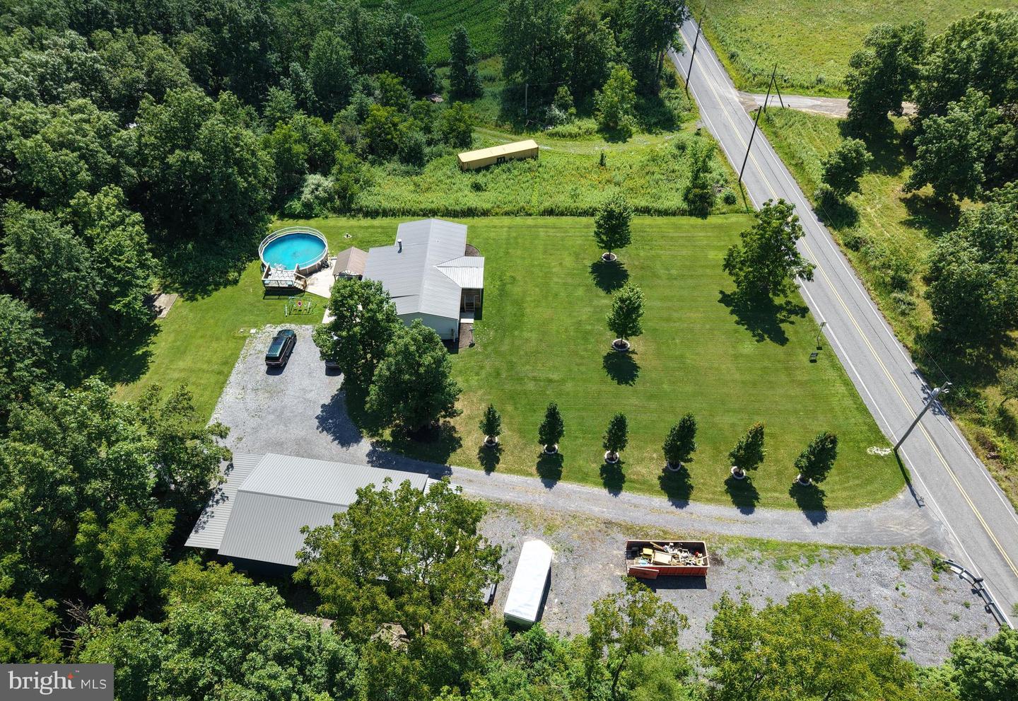 19890 Amberson Road Property Photo 8