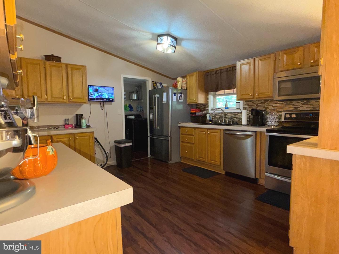 19890 Amberson Road Property Photo 11