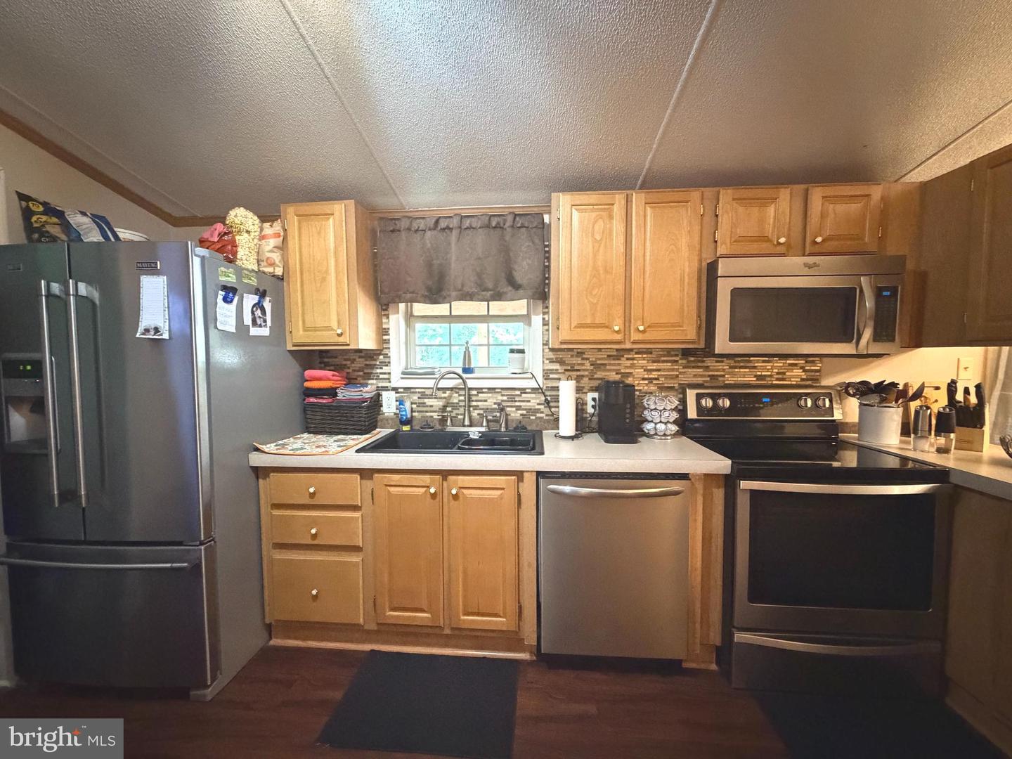 19890 Amberson Road Property Photo 15