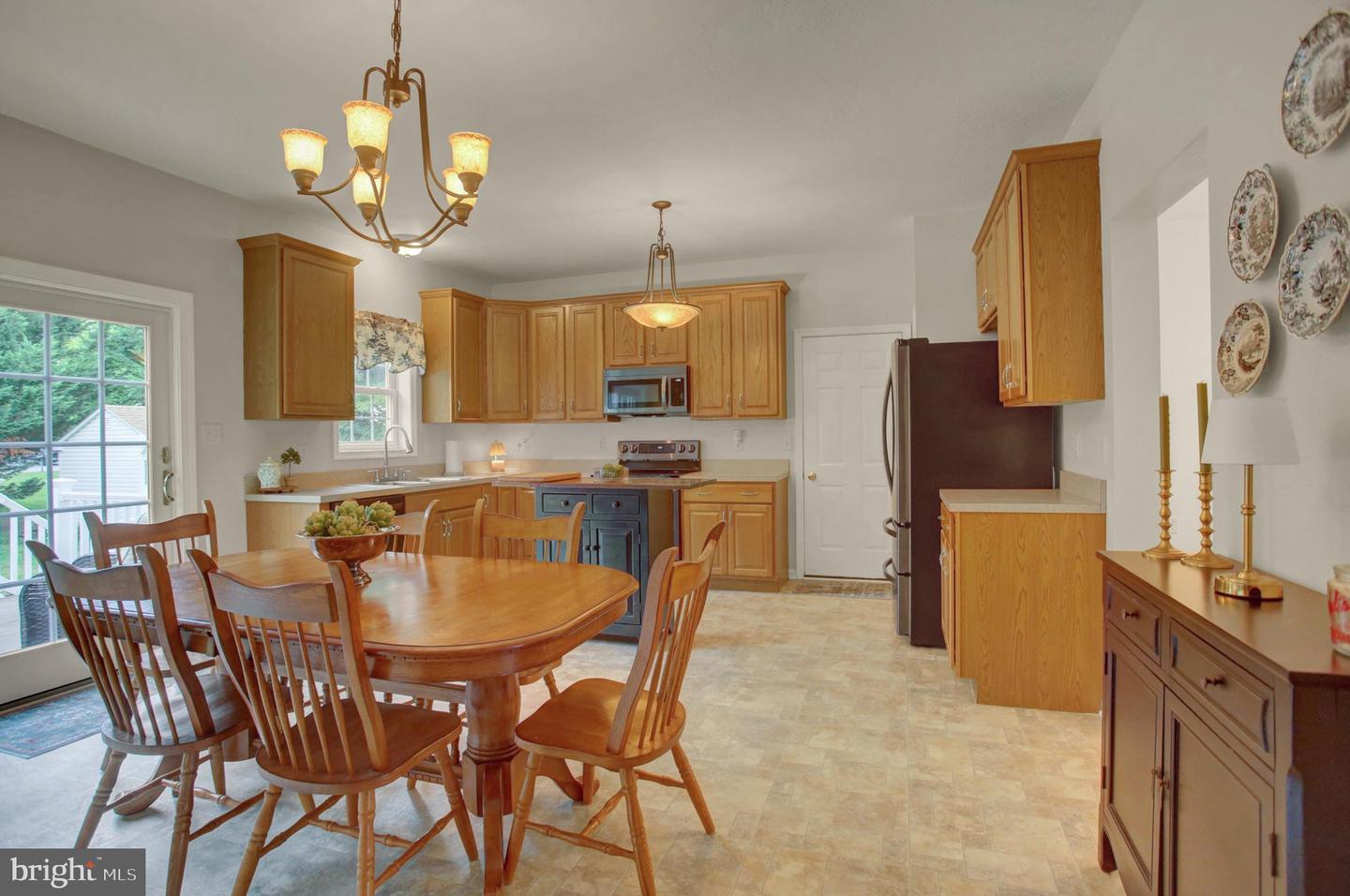 155 Eleahs Xing Property Photo 12