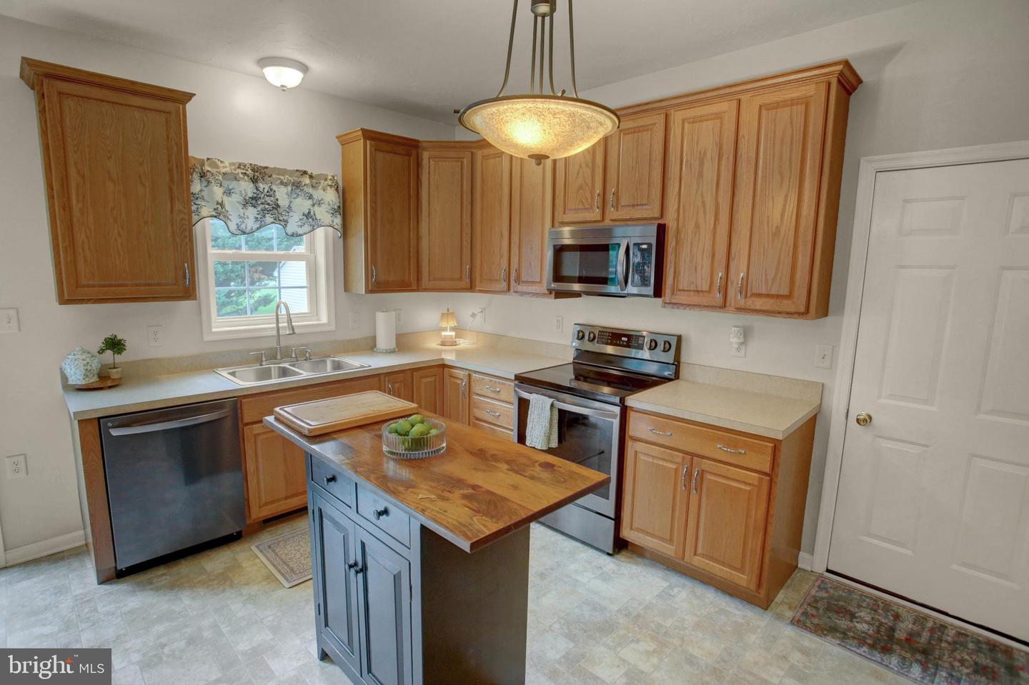155 Eleahs Xing Property Photo 15