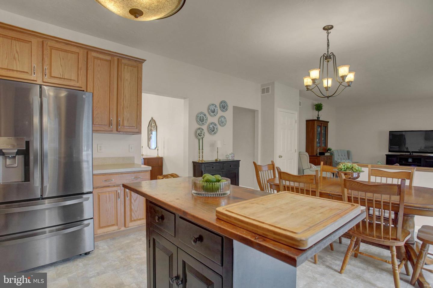 155 Eleahs Xing Property Photo 16