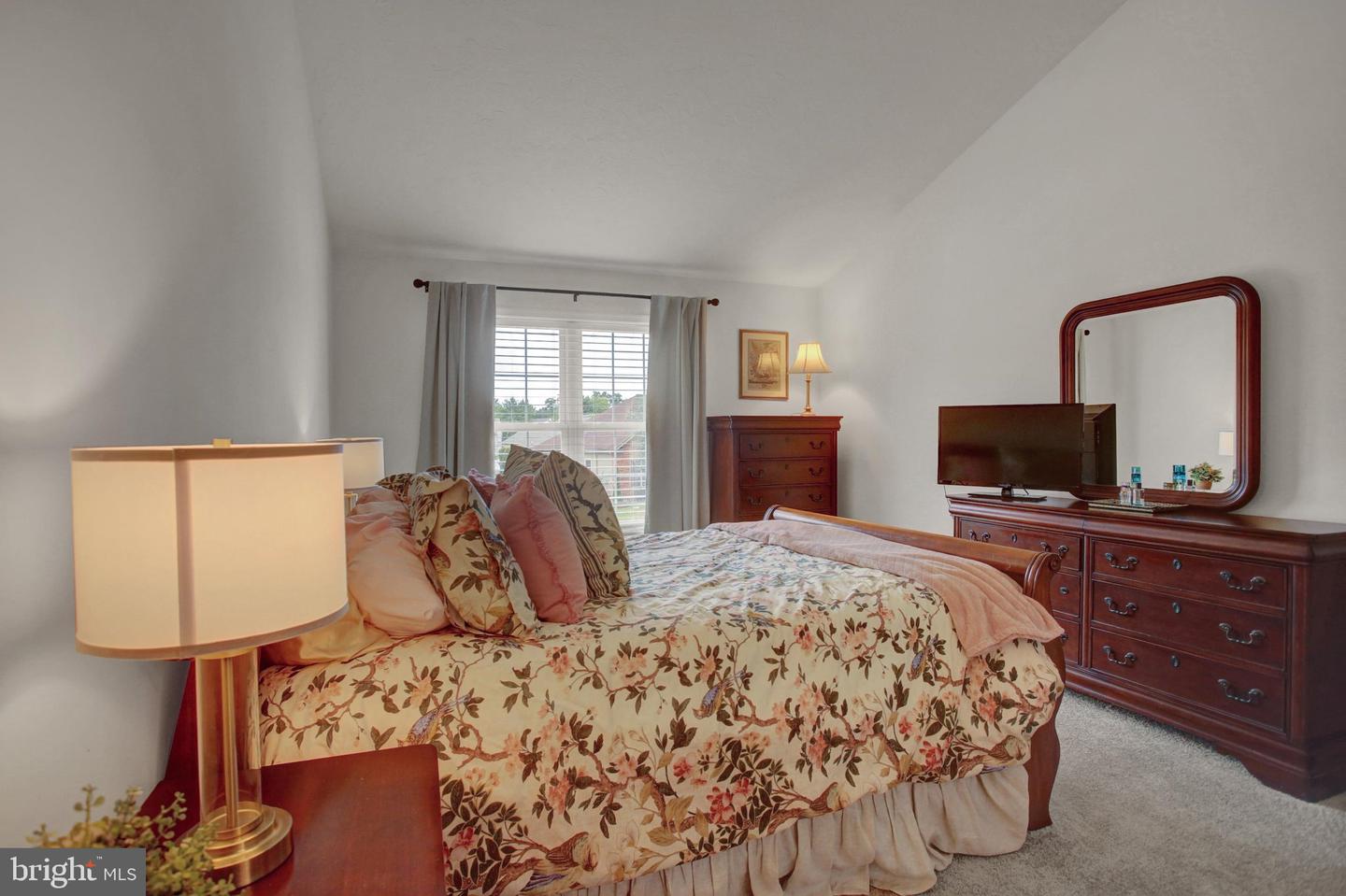155 Eleahs Xing Property Photo 22