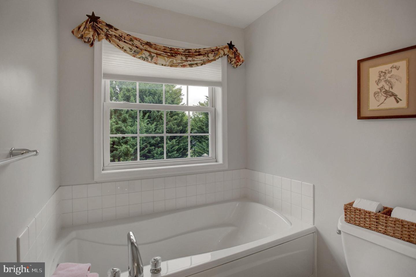 155 Eleahs Xing Property Photo 26