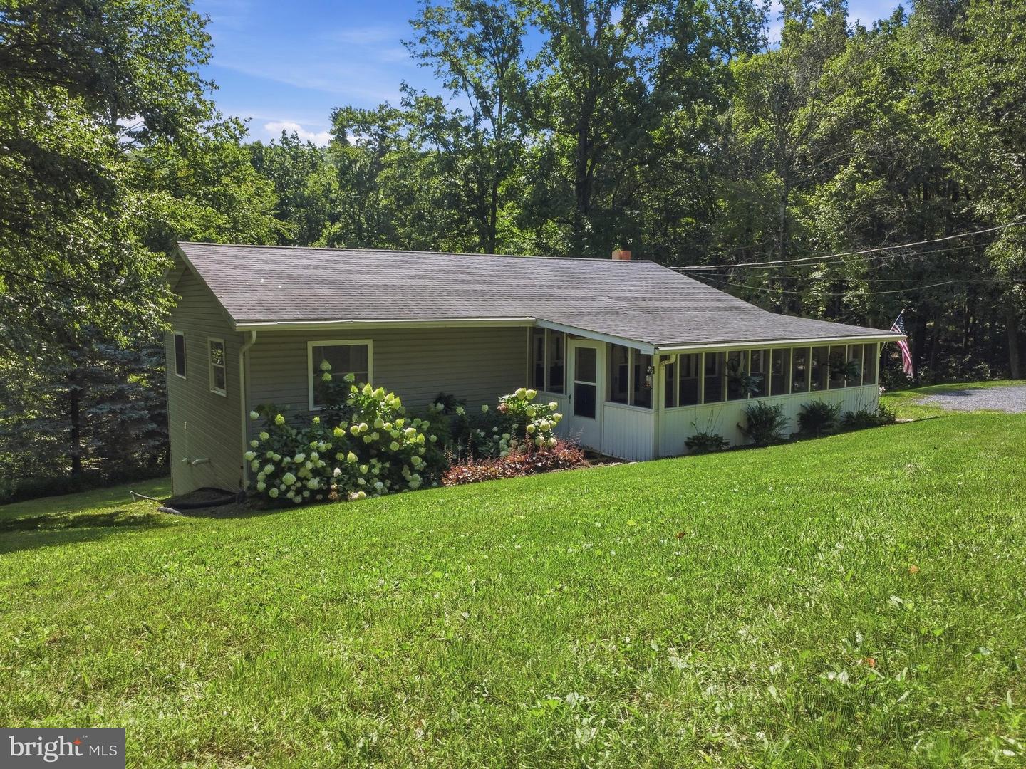 16236 Coldspring Rd Property Photo 1
